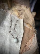 Load image into Gallery viewer, white posy with faceted labradorite