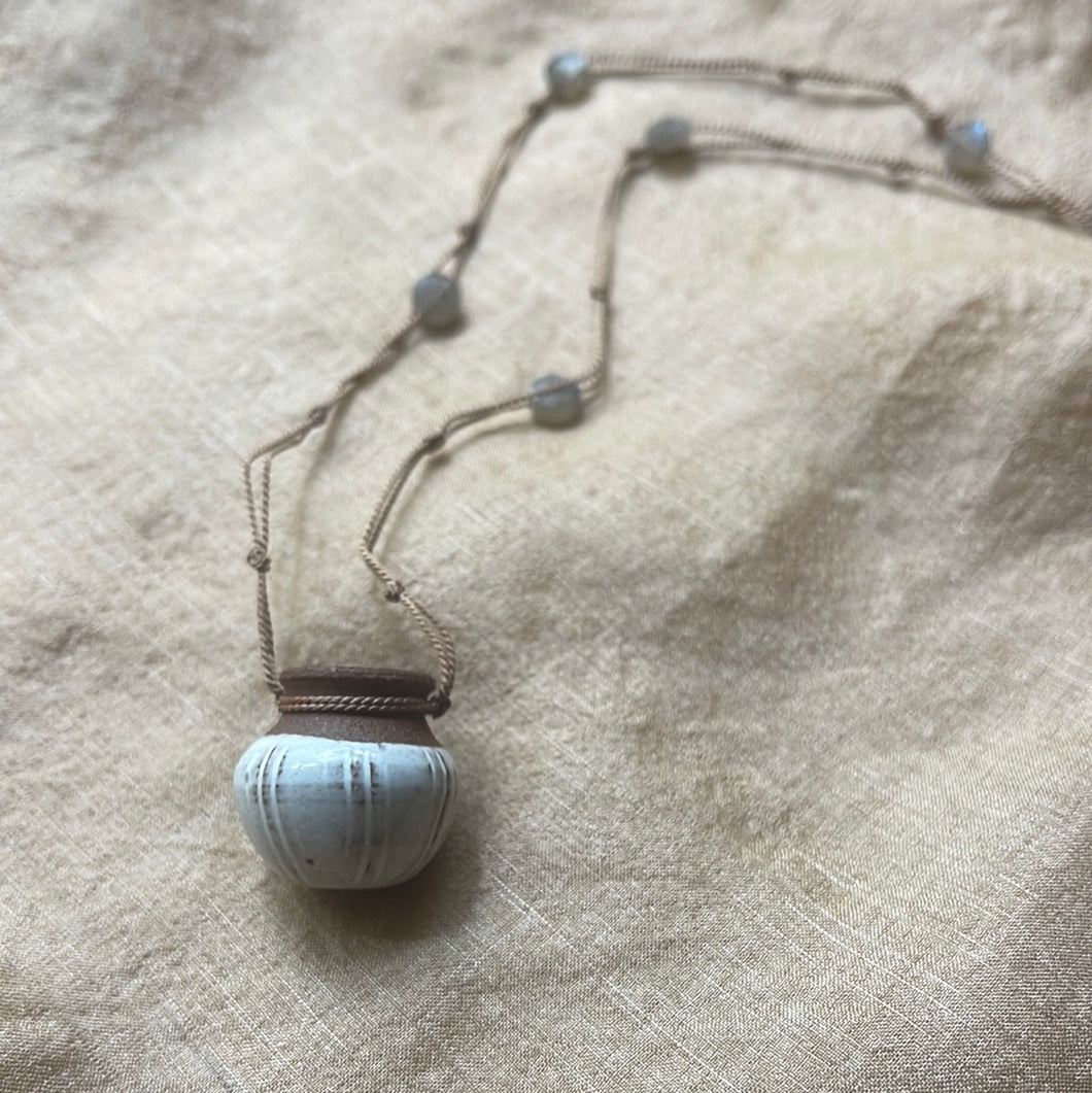 White Posy with Rainbow Faceted Labradorite