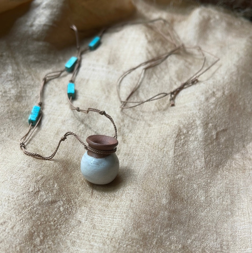 White Posy with Turquoise Howlite