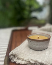 Load image into Gallery viewer, crackley beeswax candle pot
